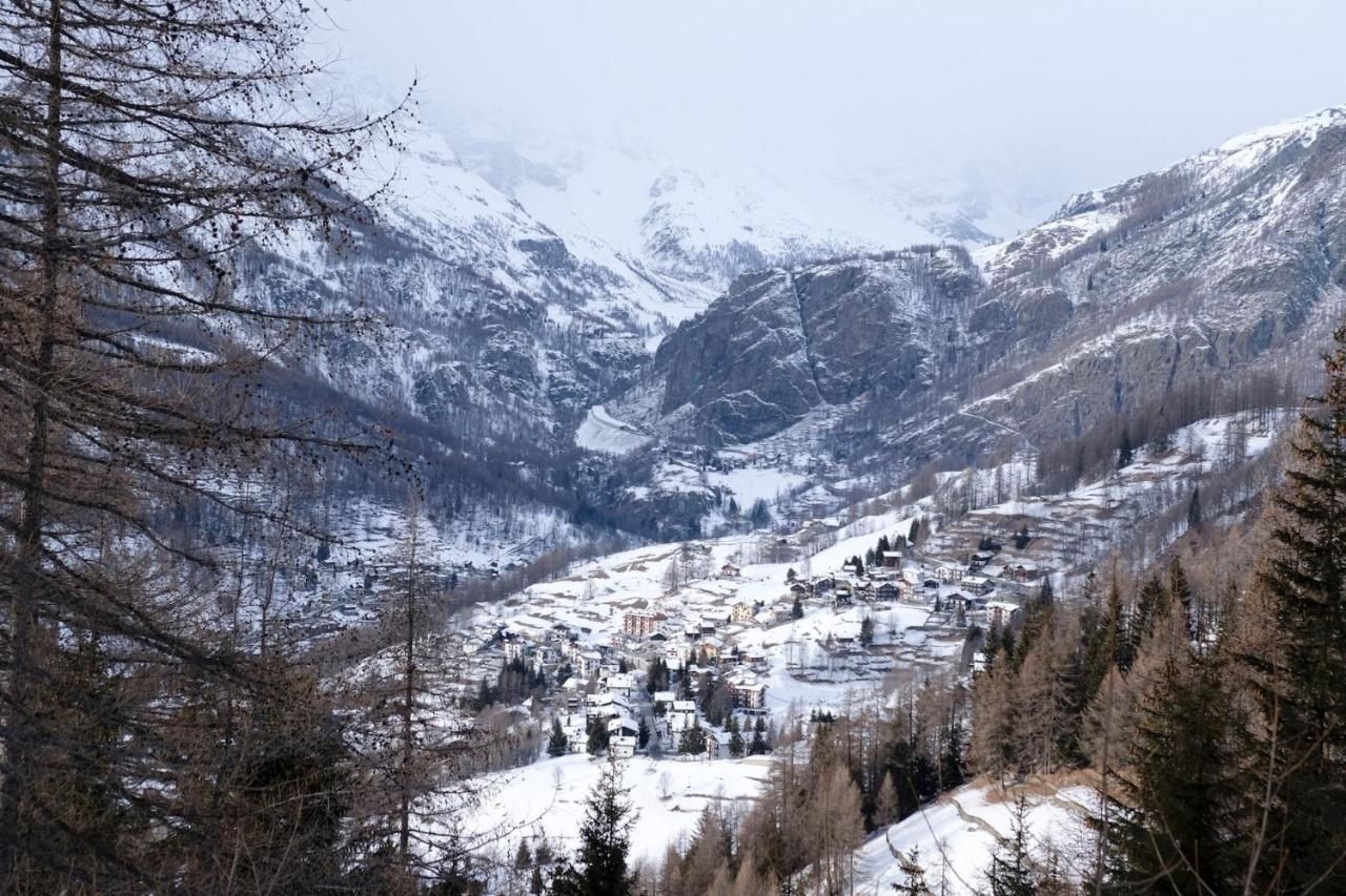 Hellochalet - Maison Mont Fleury- Newly Refurbished 50 Mt Center And Ski Bus Stop Valtournenche Exterior photo